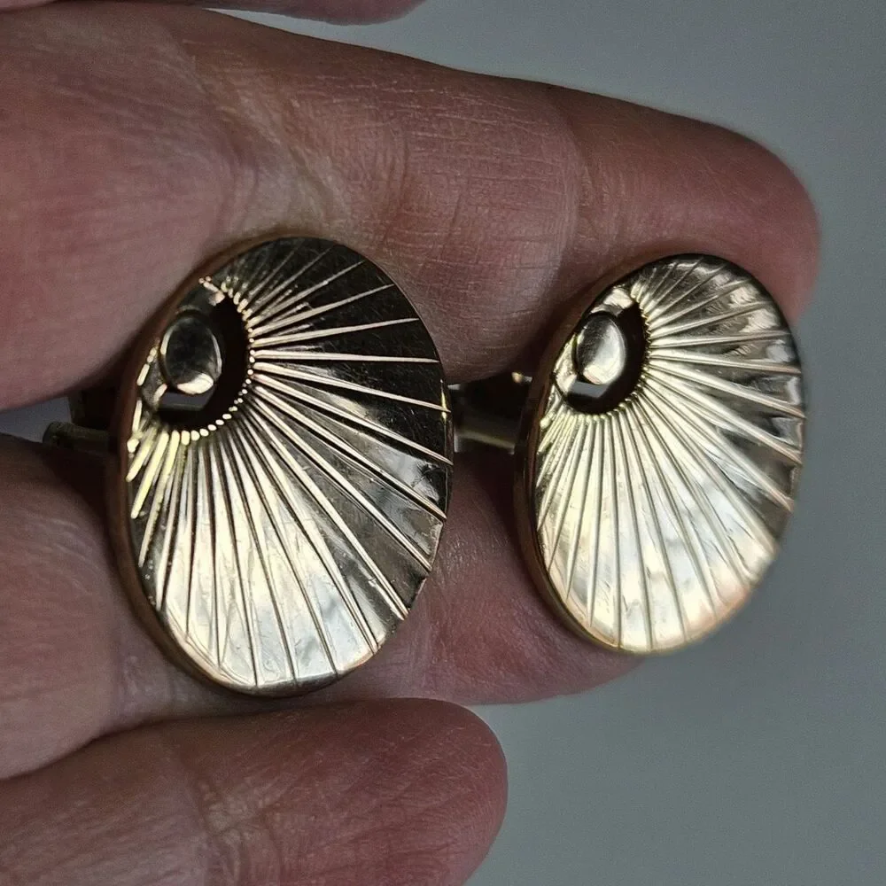 Vintage Swank Cufflinks Mens Gold Tone Metal Shell Design Set